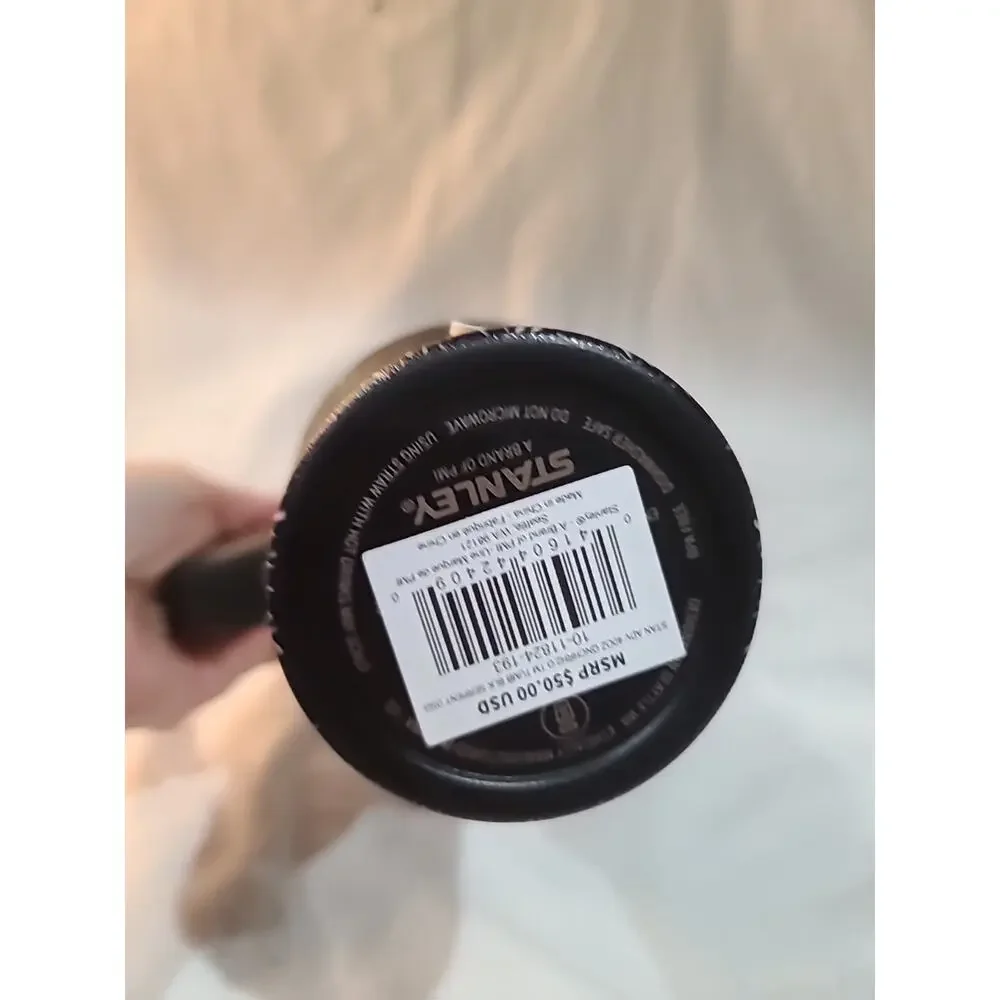 Stanley x CALIA Black Serpent 40 oz. Quencher H2.0 FlowState Tumbler $50 MSRP - Picture 3 of 3